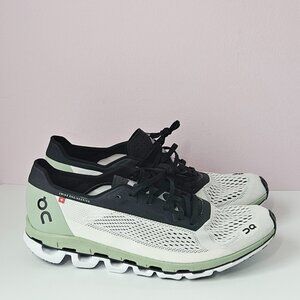 On Cloudboom Running Sneakers